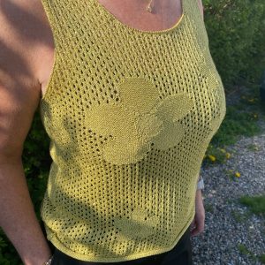 Julie Top - Gul med glimmer